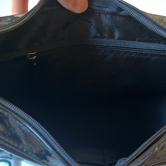 Longchamp patent leather hobo in black - Picture 12 of 12